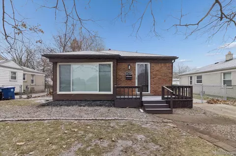 12924 Fenton, Redford, MI 48239