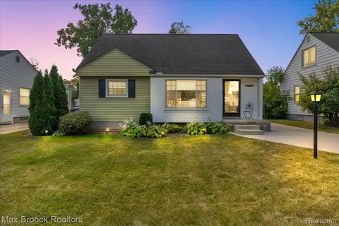 3711 Normandy Rd, Royal Oak, MI 48073