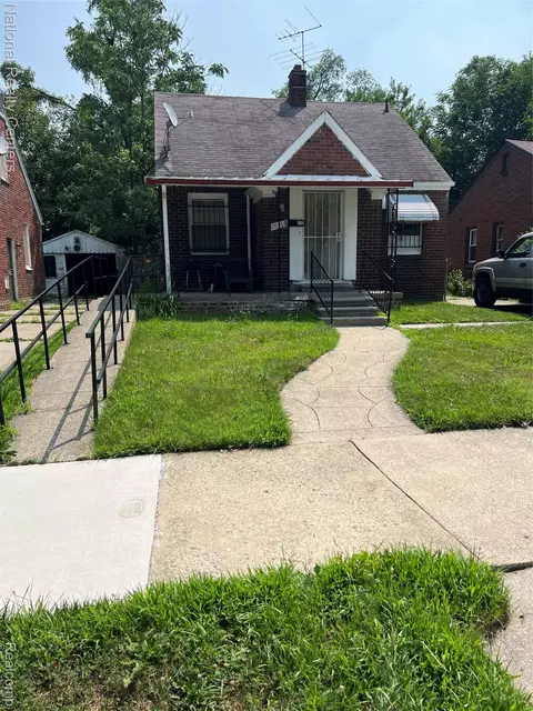 20166 Hanna St, Highland Park, MI 48203