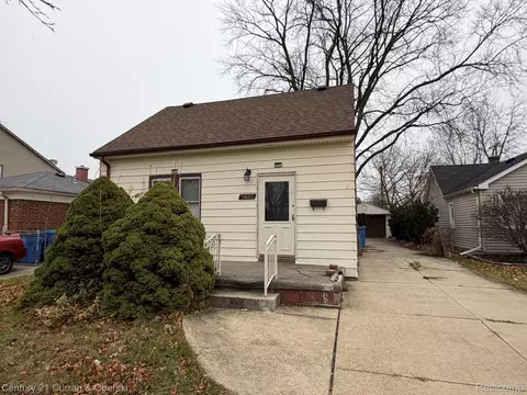 5692 Highview St, Dearborn Heights, MI 48127