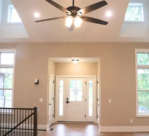 Entry Way - 7877 Donegal Ct, Tyrone, MI 48430 photo 1 of 1