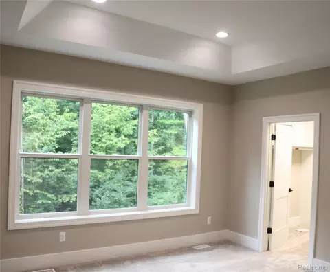 Bedroom - 7877 Donegal Ct, Tyrone, MI 48430 photo 1 of 3