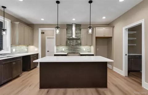 Kitchen - 7877 Donegal Ct, Tyrone, MI 48430 photo 1 of 1