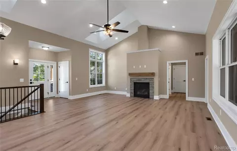 Living - 7877 Donegal Ct, Tyrone, MI 48430 photo 2 of 2