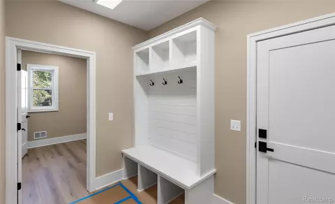 Entry Way - 7877 Donegal Ct, Tyrone, MI 48430 photo 1 of 1