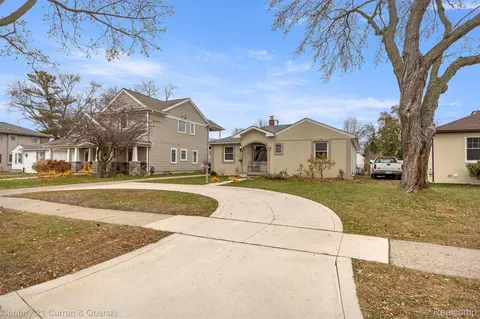 1718 N Gulley Rd, Dearborn, MI 48128