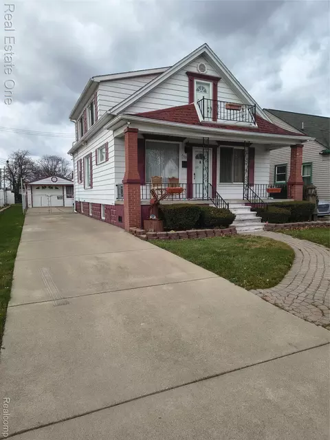 7233 Rosemont Ave, Detroit, MI 48228