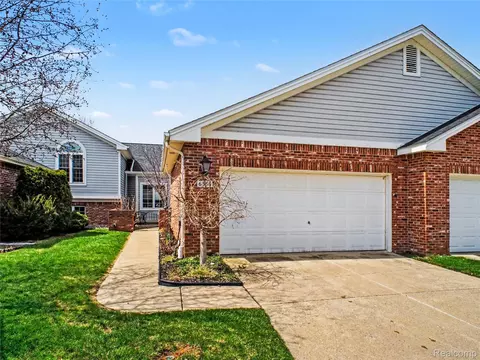 6356 Squire Lake Dr, Mount Morris, MI 48433