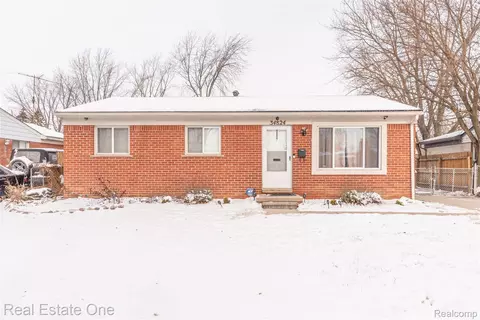 34824 Lynn Dr, Romulus, MI 48174