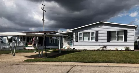 622 Cypress Ct, Jonesville, MI 49250