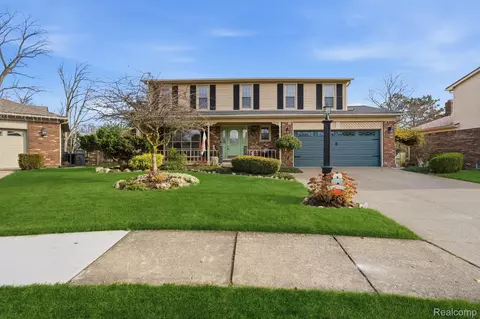 44388 Thunder Bay Dr, Clinton Township, MI 48038