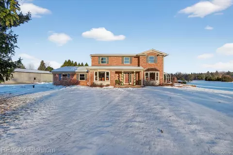 1901 Brandy Ln, Brighton, MI 48114