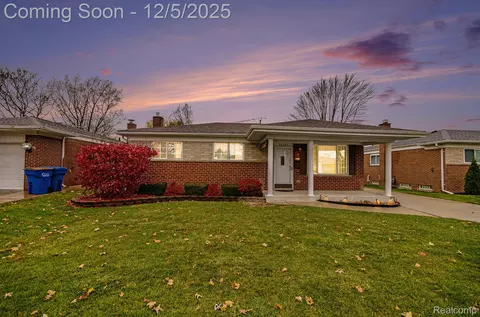14103 Colpaert Dr, Warren, MI 48088