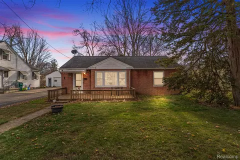 821 Ryan St, Owosso, MI 48867