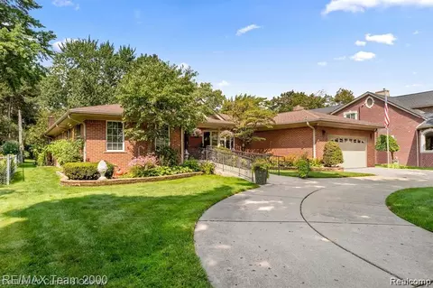 865 N Gulley Rd, Dearborn Heights, MI 48127