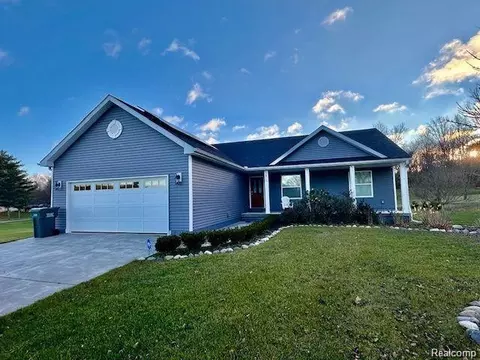 3871 N Oak St, Metamora, MI 48455