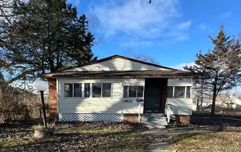15509 Rosa Parks Blvd, Detroit, MI 48238