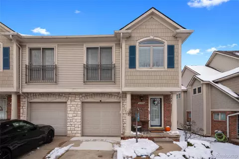 50436 Beechwood Ct, Plymouth, MI 48170