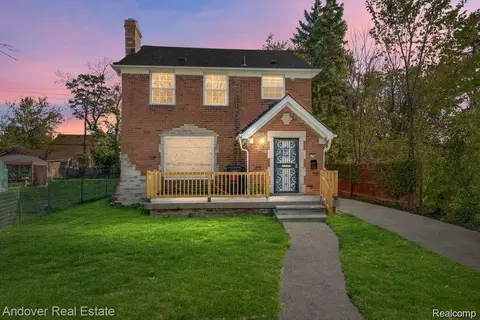 5574 Buckingham Ave, Detroit, MI 48224