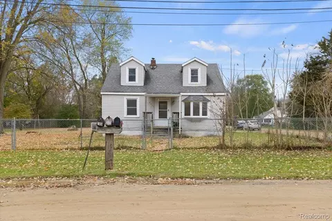 4203 Minerva Dr, Mount Morris, MI 48504