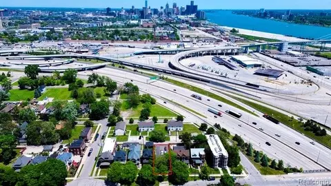 266 W Grand Blvd, Detroit, MI 48216