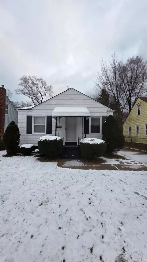 12180 Wayburn St, Detroit, MI 48224