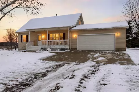9457 Hollister Rd, Victor, MI 48848