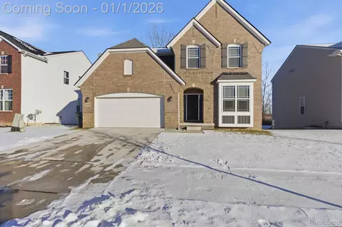 51672 Times Square Dr, Utica, MI 48315