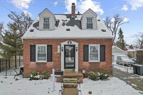 1416 W Saratoga St, Ferndale, MI 48220