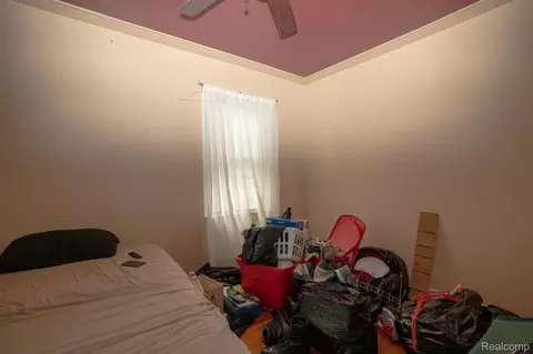 Bedroom - 23011 Normandy Ave, Eastpointe, MI 48021 photo 2 of 6
