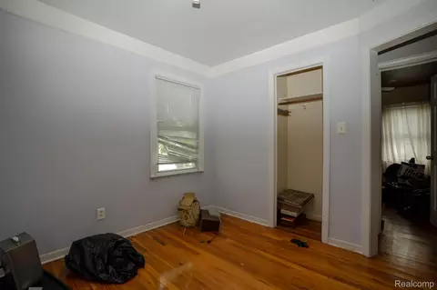 Bedroom - 23011 Normandy Ave, Eastpointe, MI 48021 photo 4 of 6
