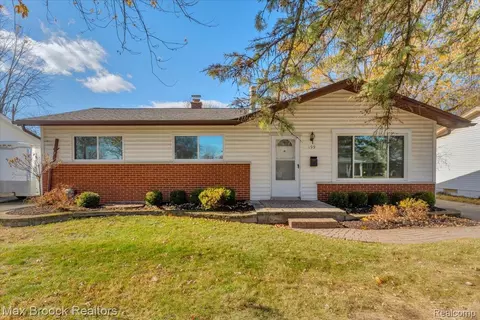 199 Lyons Dr, Troy, MI 48083