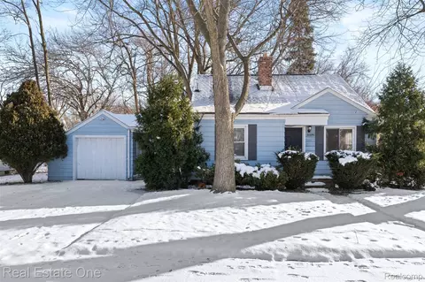 21696 Purdue Ave, Farmington Hills, MI 48336