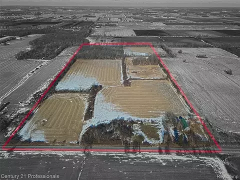 16390 Dryden Rd, Berlin, MI 48002