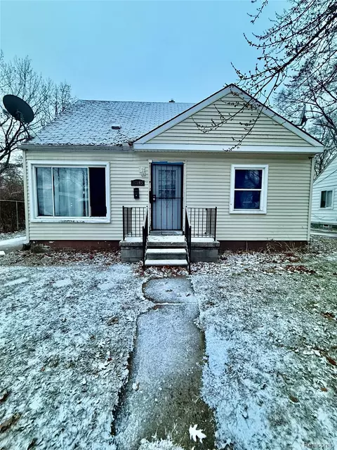 20145 Santa Barbara Dr, Detroit, MI 48221