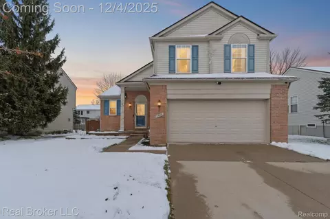 7573 Carlton Dr, Ypsilanti, MI 48197