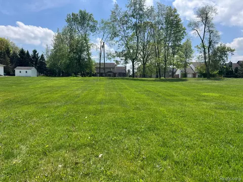 1625 Mccoy St, Commerce, MI 48390