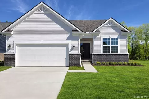 3042 Sheffield Cir, Independence, MI 48346