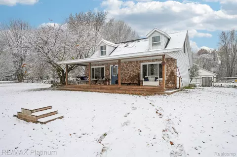 8566 Meyers Ln, Putnam, MI 48169