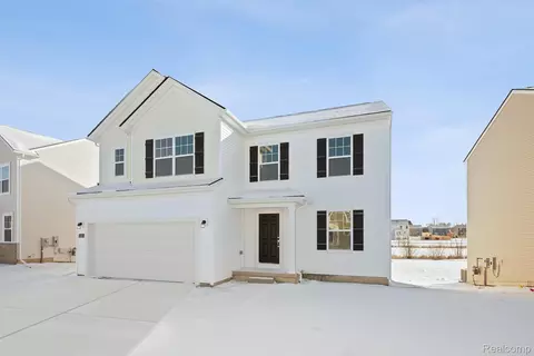 418 Hidden Riv W, Holly, MI 48442