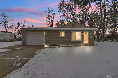 15407 Chelsea, Redford, MI 48239