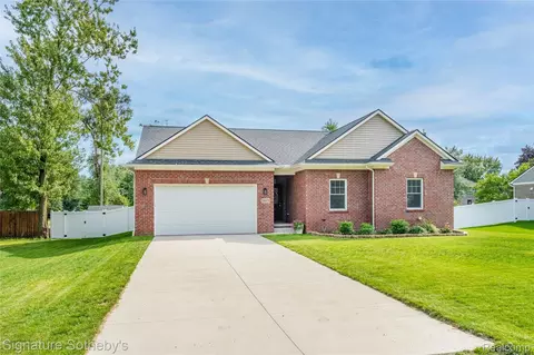 38671 Belliveau St, Westland, MI 48185