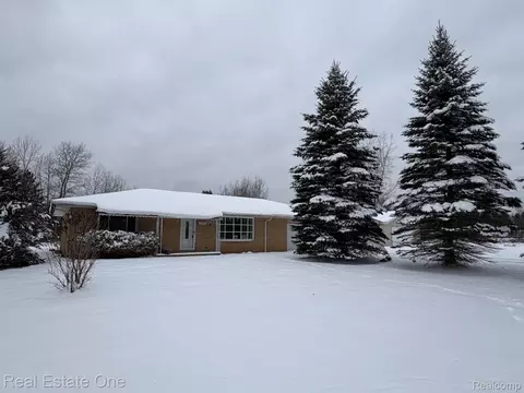 2855 E County Line Rd, Hill, MI 48739