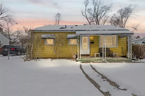 215 W Ainsworth St, Ypsilanti, MI 48197