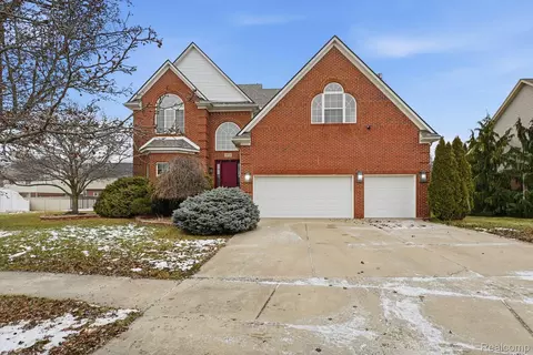 19270 Theresa Blvd, Brownstown, MI 48173