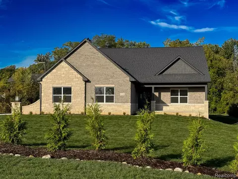 2198 S Rochester Rd, Rochester Hills, MI 48307