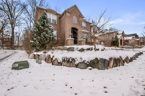 146 Crosbie Ct, Orion, MI 48362