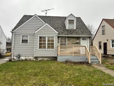 8873 Burt Rd, Detroit, MI 48228