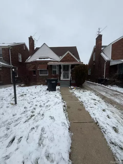 9180 Hartwell St, Detroit, MI 48228