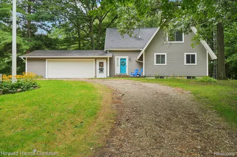 4067 Slattery Rd, North Branch, MI 48461